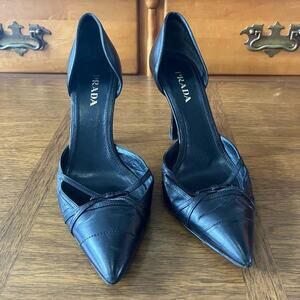 PRADA Vintage Classic Black Leather Heels Women 39.5